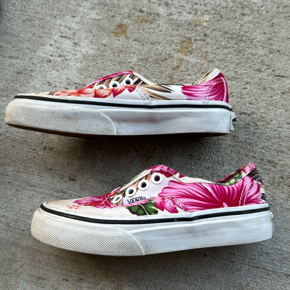 Flower vans - Picture 2 of 4